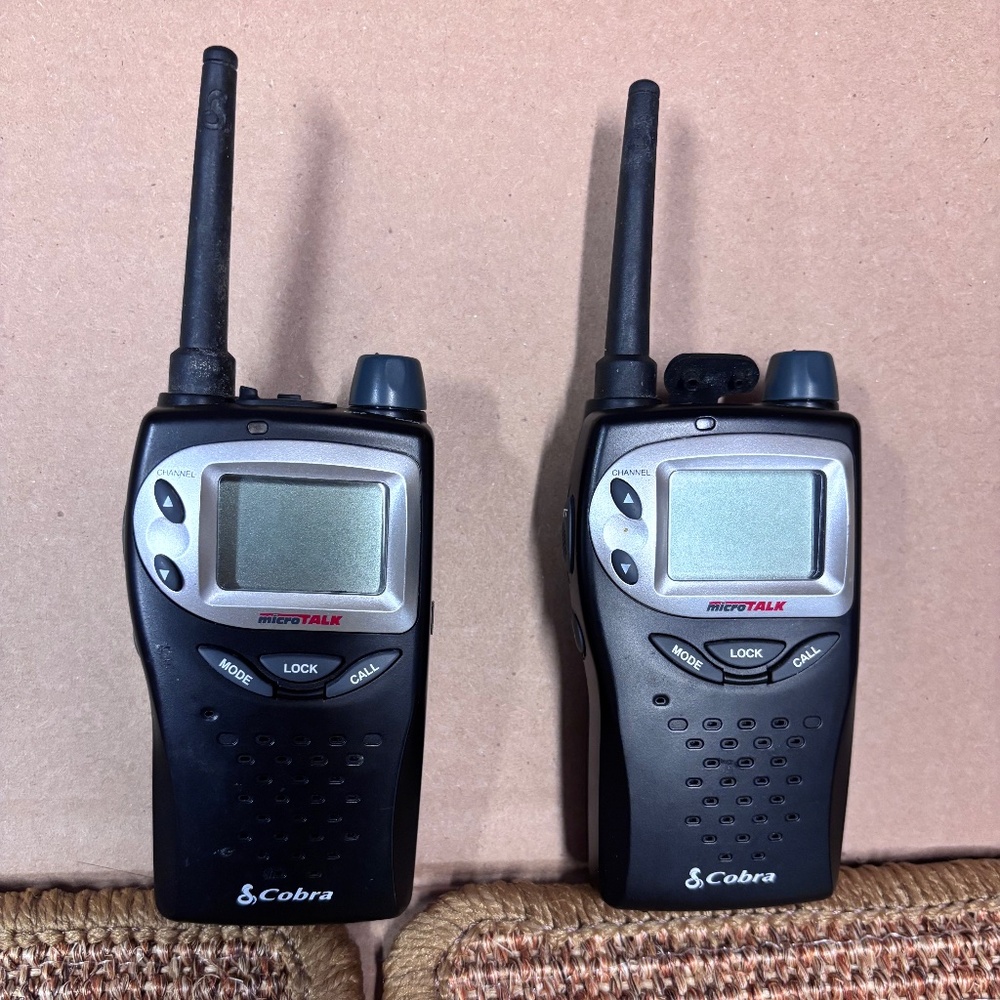 Set of 2 Cobra Microtalk 2-Way Radios 5 Mile Range Walkie Talkies